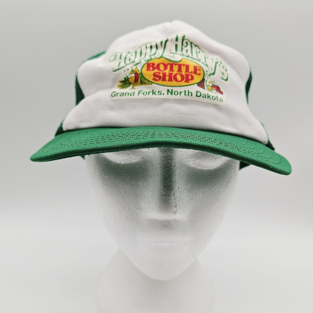 VINTAGE | Happy Harry's Bottle Shop mesh snapback trucker cap hat